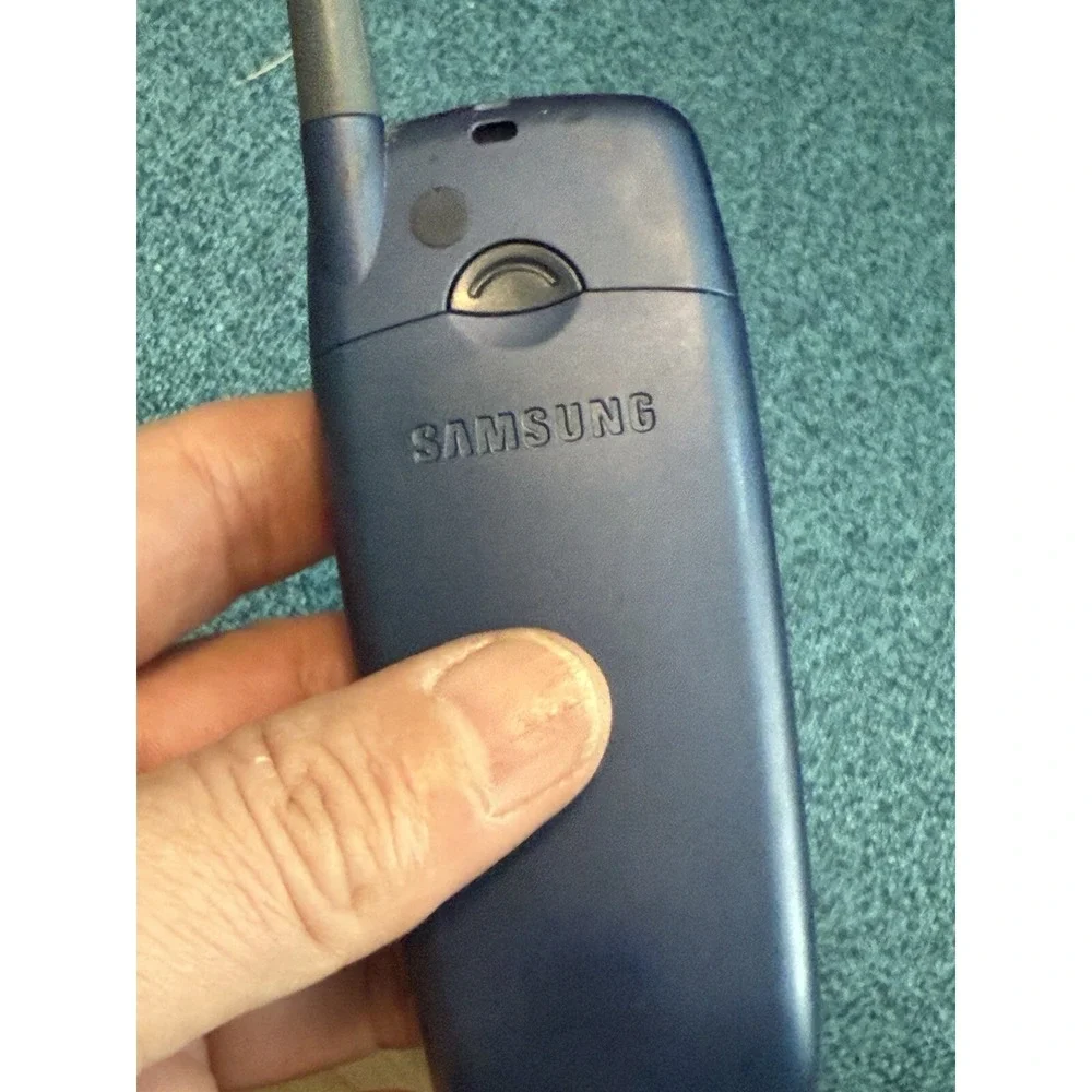 Vintage SAMSUNG T Mobile Portable Dualband Cell Phone Model‎ SGH R225M